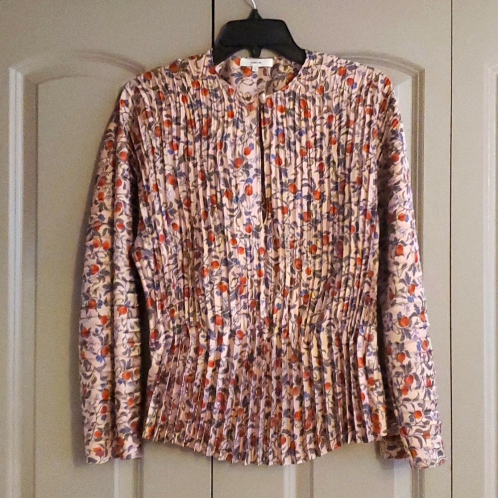 Vince pearl closure blouse sz S